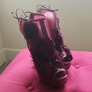 Mesh booties